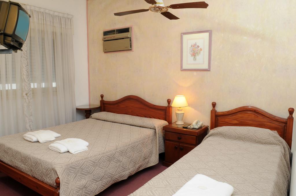 Andino Hotel Villa Carlos Paz Kültér fotó