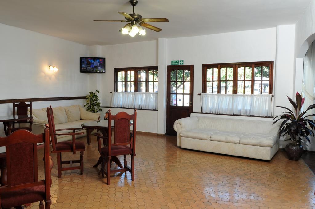 Andino Hotel Villa Carlos Paz Kültér fotó