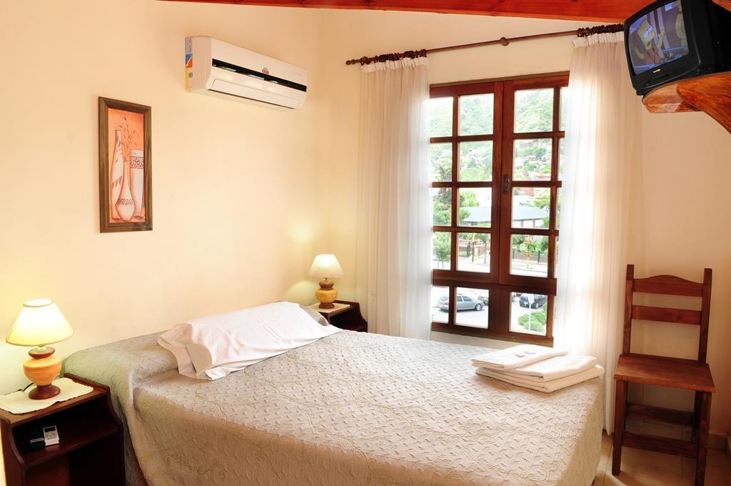 Andino Hotel Villa Carlos Paz Kültér fotó
